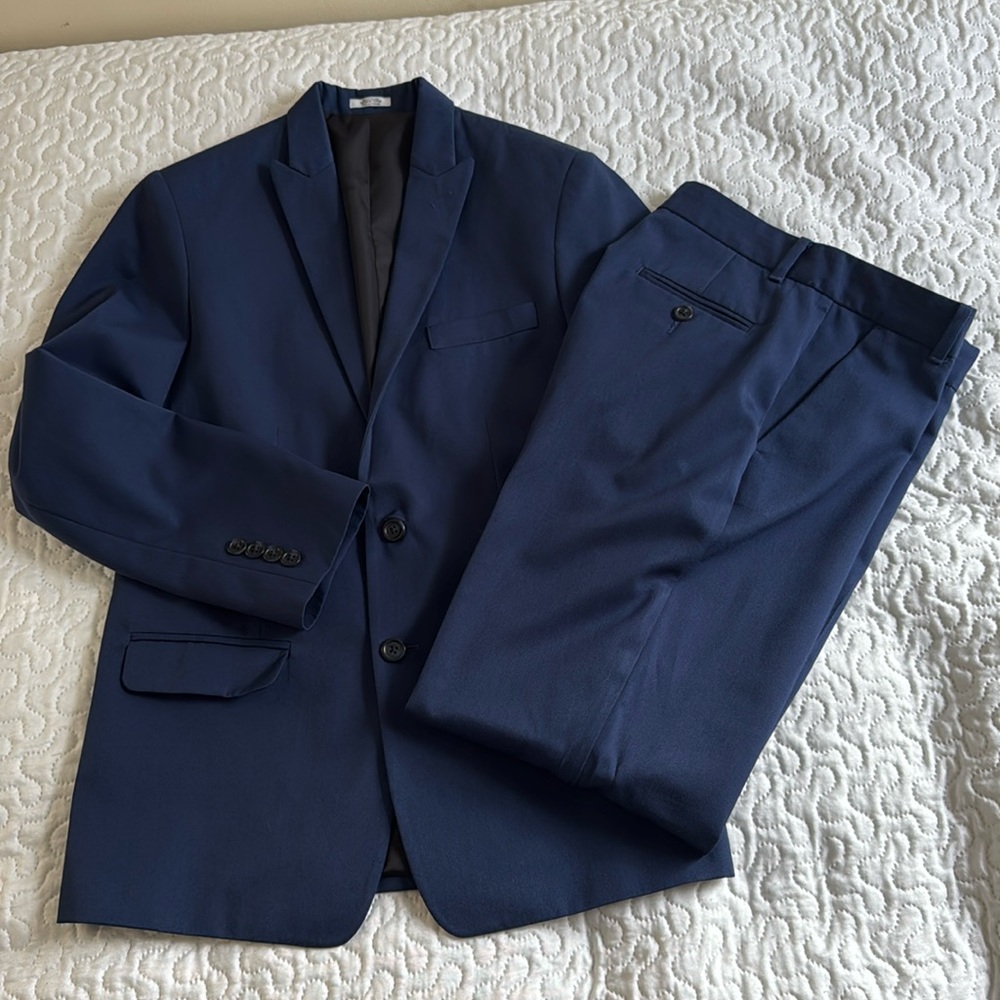 Used once! Calvin Klein Young Men’s Navy Suit size 16
